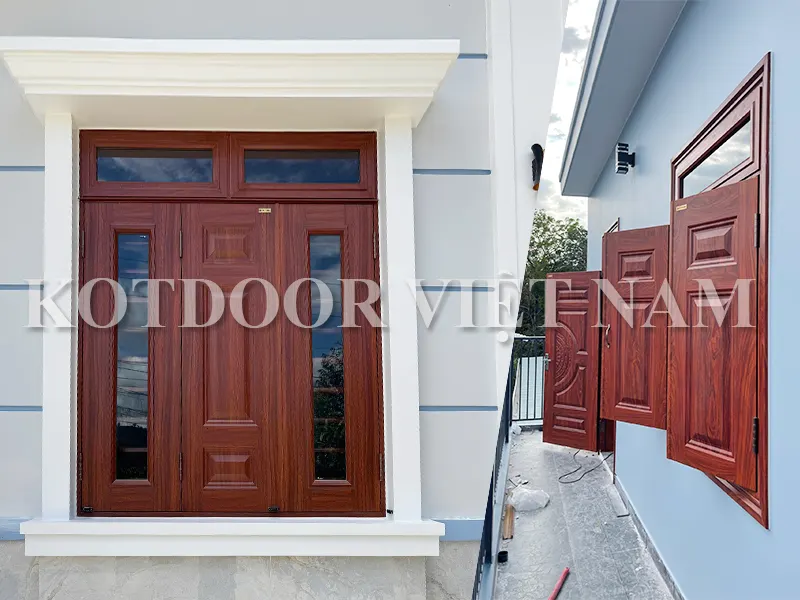 Hình ảnh hoàn thiện cửa thép vân gỗ tại Dắk Lắk Hình ảnh hoàn thiện cửa thép vân gỗ tại Dắk Lắk
