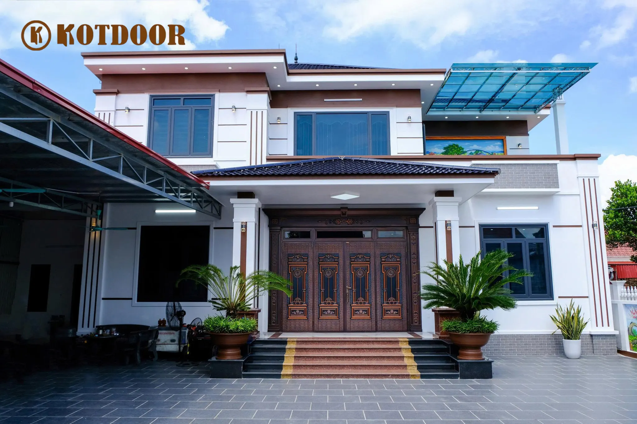 Công trình cửa thép vân gỗ Classic Hải Đăng Kotdoor Tp.HCM