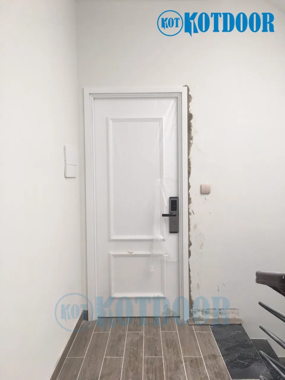 Cửa nhựa Composite tân cổ điển 