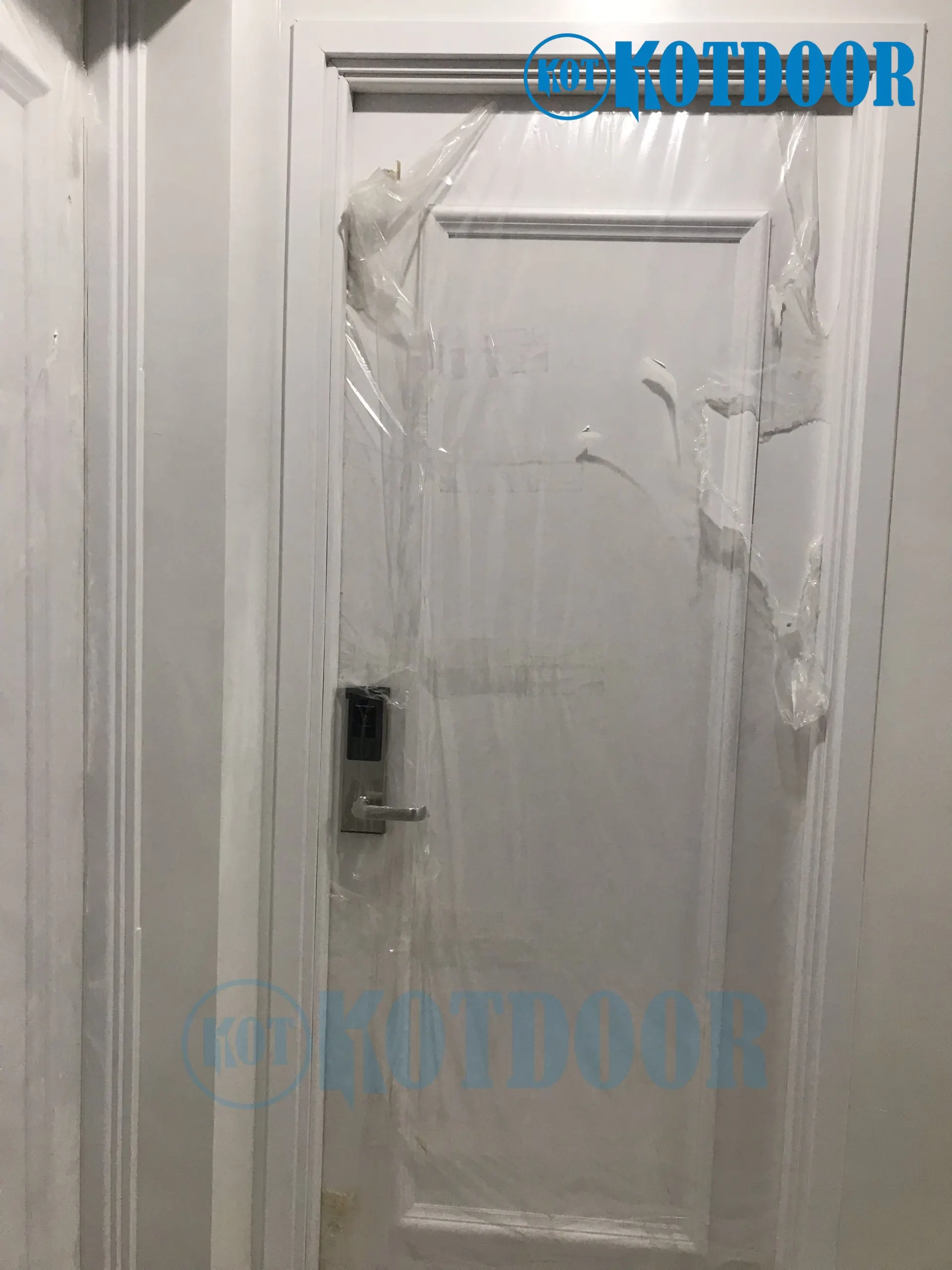 Cửa nhựa Composite tân cổ điển 