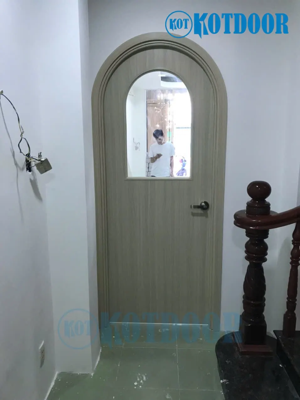 Cửa nhựa composite ô kính