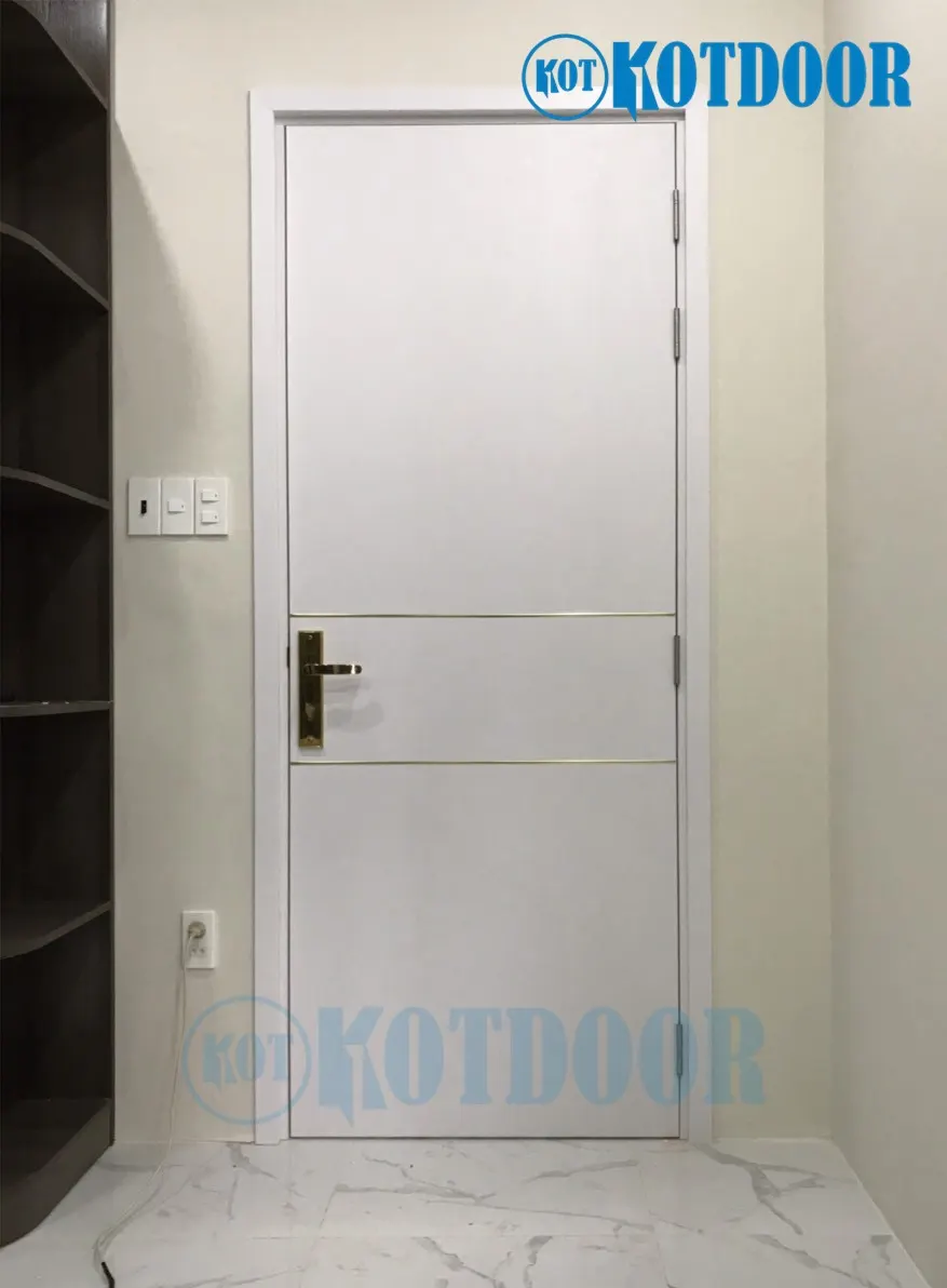 Cửa nhựa composite phòng ngủ chạy chỉ nhôm