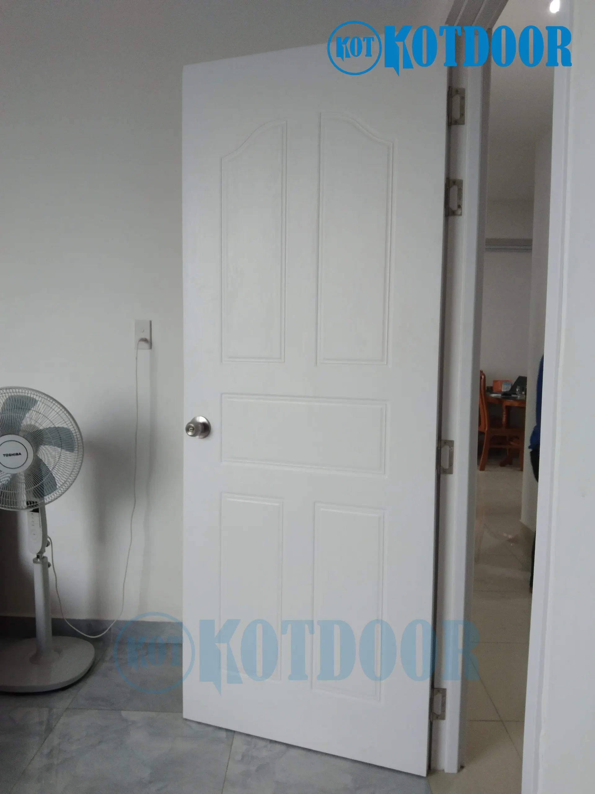 Cửa nhựa composite soi chỉ